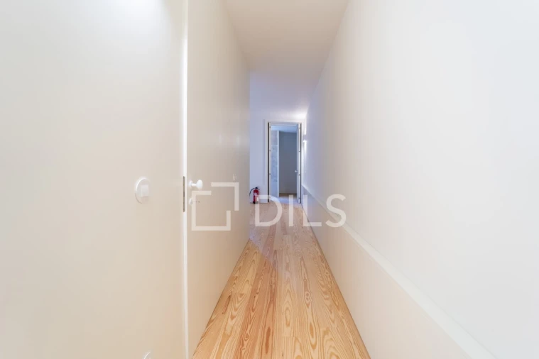 Apartamento T1 para Venda em Cedofeita, Santo Ildefonso, Sé, Miragaia, São Nicolau e Vitória Foto 6