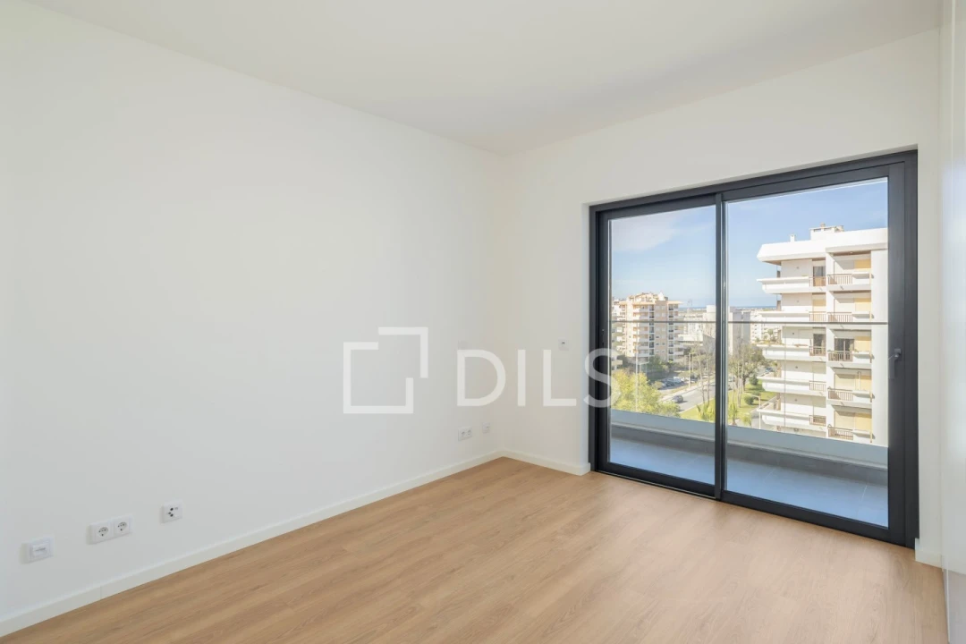 Apartamento T2 para Venda em Faro (Sé e São Pedro) Foto 8