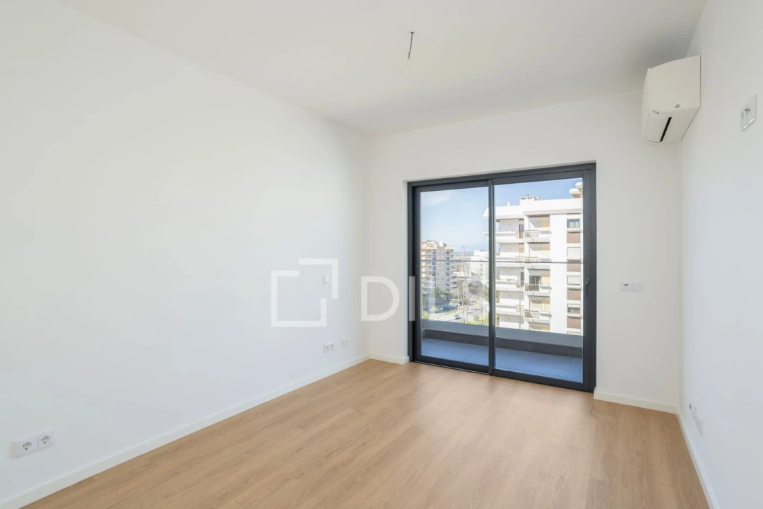 Apartamento T2 para Venda em Faro (Sé e São Pedro) Foto 16
