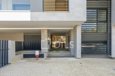 Apartamento T2 para Venda em Faro (Sé e São Pedro)