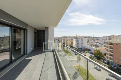 Apartamento T2 para Venda em Faro (Sé e São Pedro)