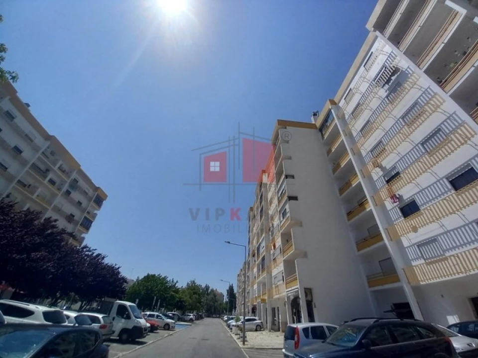 Apartamento T2 para Venda em Castanheira do Ribatejo e Cachoeiras Foto 8