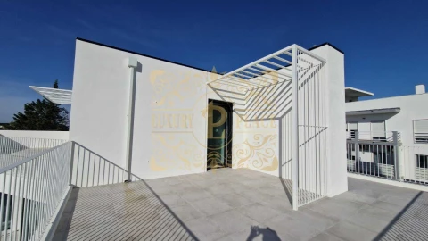 Moradia T4 para Venda em Sesimbra (Castelo)