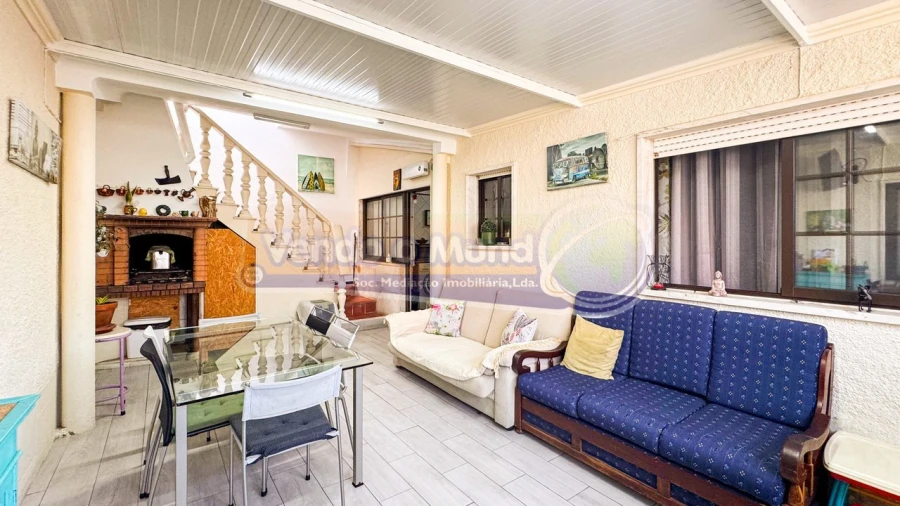 Moradia T4 para Venda em Samora Correia Foto 6