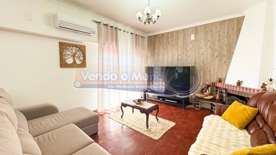 Moradia T4 para Venda em Samora Correia Foto 5