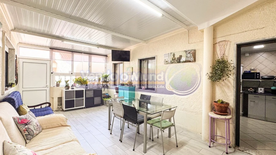 Moradia T4 para Venda em Samora Correia Foto 3