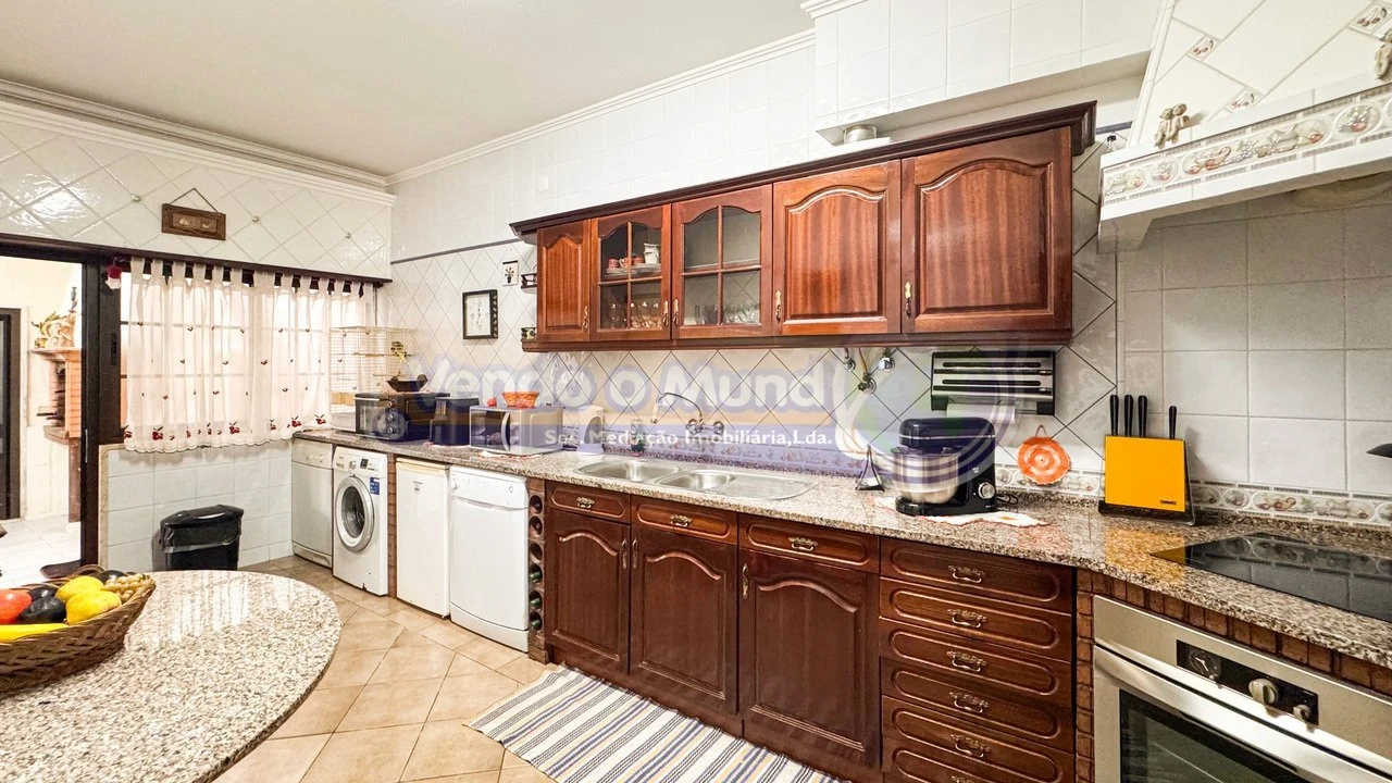 Moradia T4 para Venda em Samora Correia Foto 16