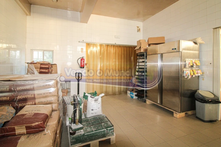 Loja para Venda em Biscainho Foto 13