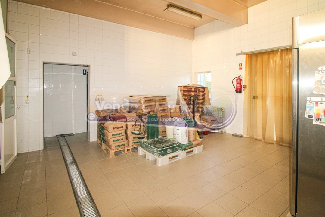 Loja para Venda em Biscainho Foto 11