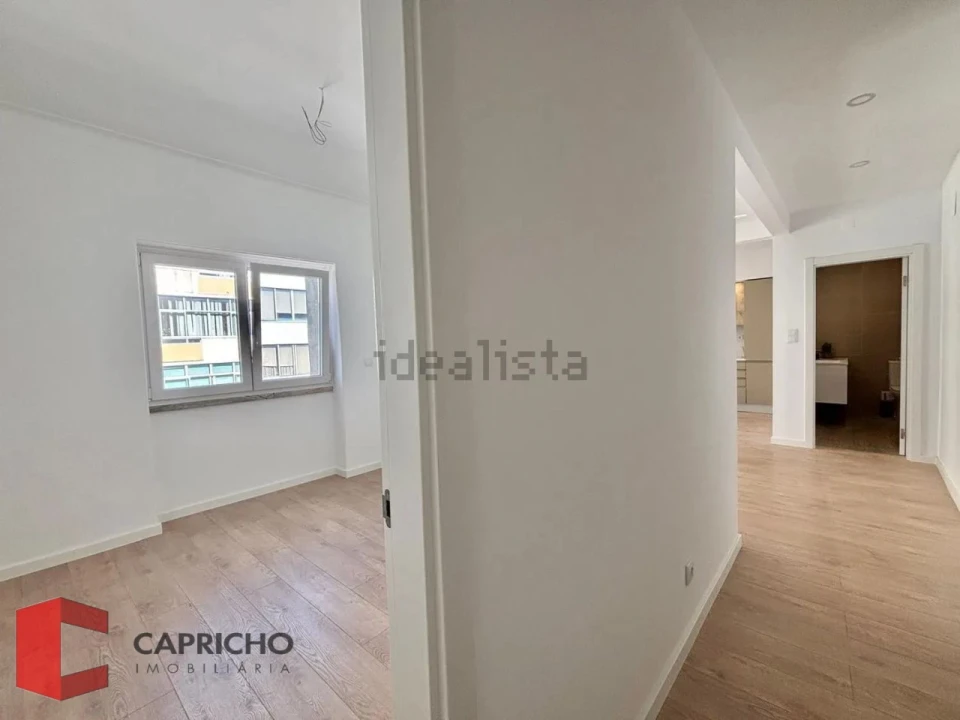 Apartamento T2 para Venda em Almada, Cova da Piedade, Pragal e Cacilhas Foto 7