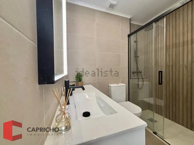 Apartamento T2 para Venda em Almada, Cova da Piedade, Pragal e Cacilhas Foto 9