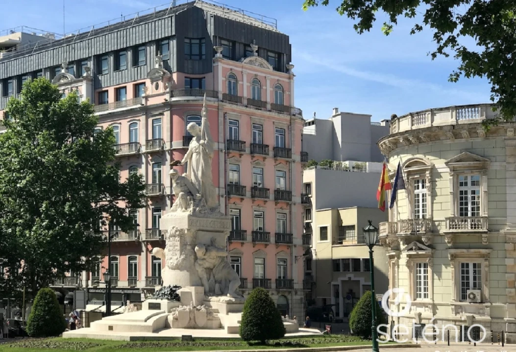 Apartamento T2 para Venda em Santo António Foto 1