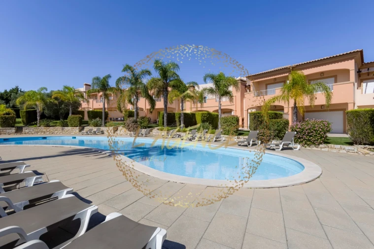 Moradia T2 para Venda em Lagos (São Sebastião e Santa Maria) Foto 31