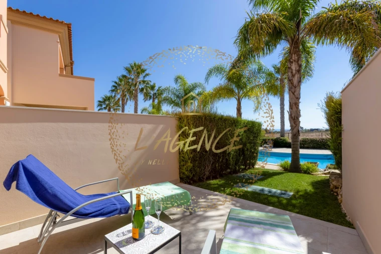 Moradia T2 para Venda em Lagos (São Sebastião e Santa Maria) Foto 1