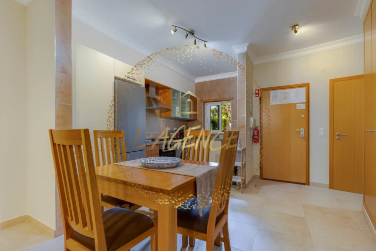 Moradia T2 para Venda em Lagos (São Sebastião e Santa Maria) Foto 9