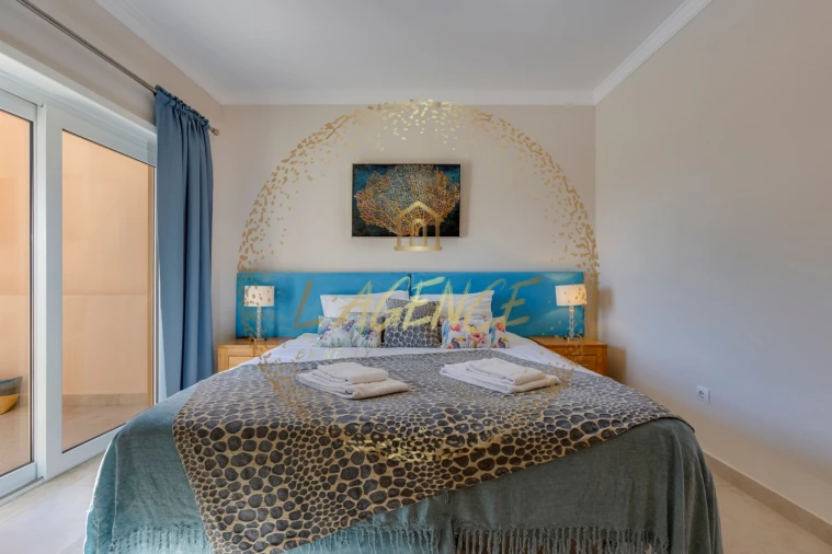 Moradia T2 para Venda em Lagos (São Sebastião e Santa Maria) Foto 15