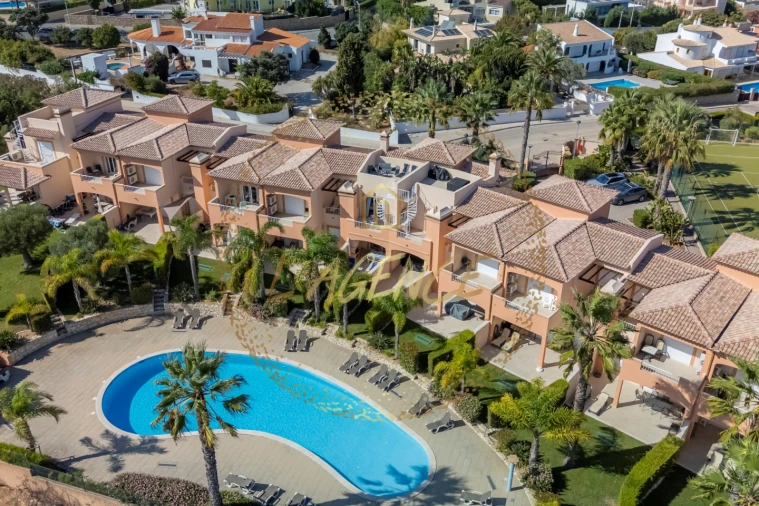 Moradia T2 para Venda em Lagos (São Sebastião e Santa Maria) Foto 32