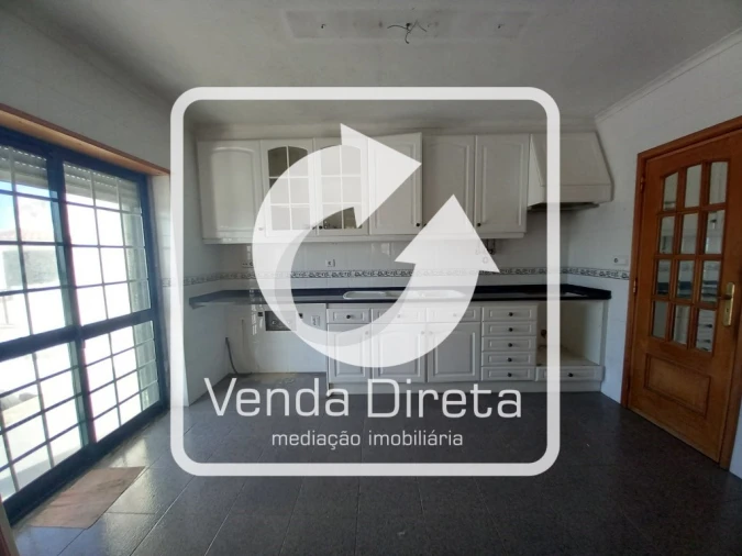 Moradia T3 para Venda em Santo Isidoro Foto 9