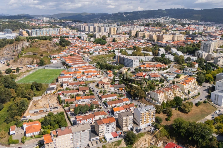 Moradia T7 para Venda em Real, Dume e Semelhe Foto 20