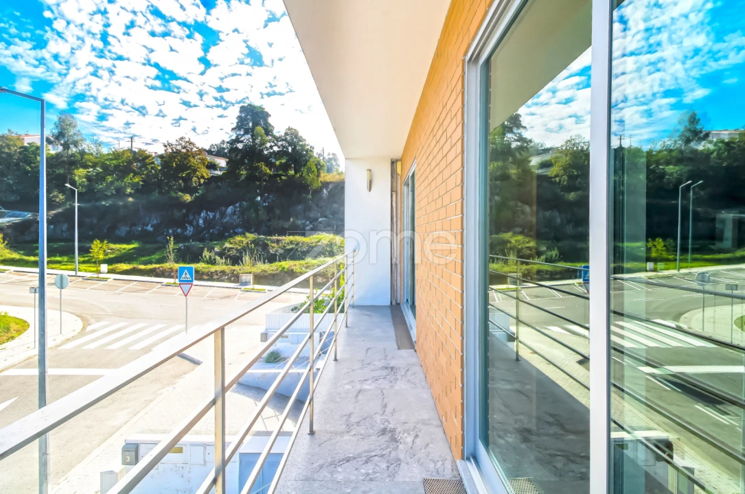 Moradia T3 para Venda em Esporões Foto 44