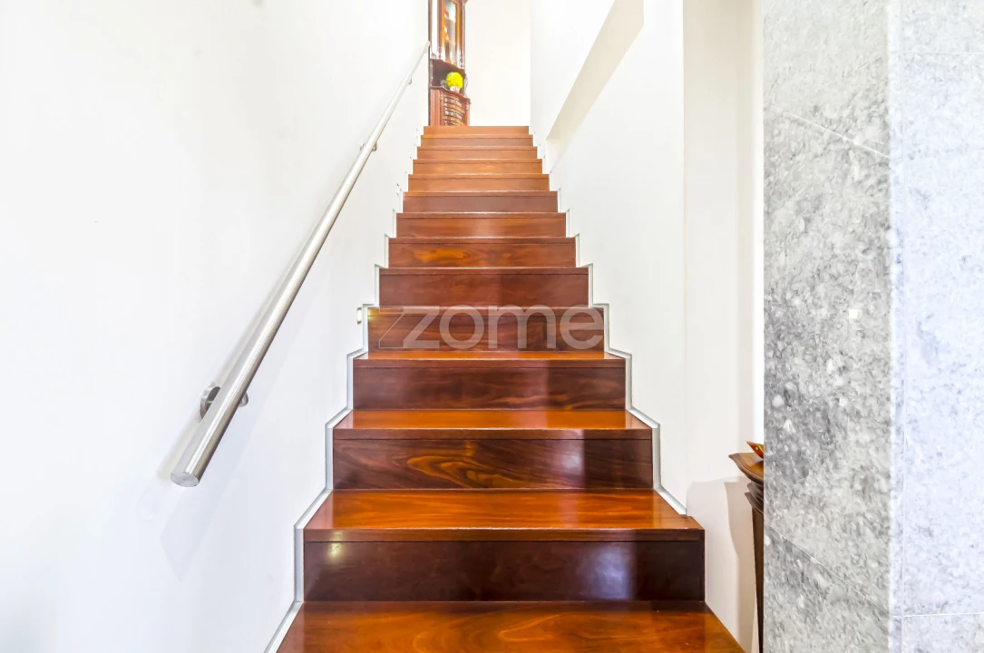 Moradia T3 para Venda em Esporões Foto 23
