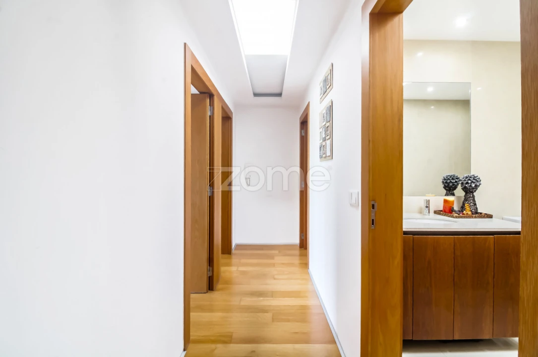 Moradia T3 para Venda em Esporões Foto 24
