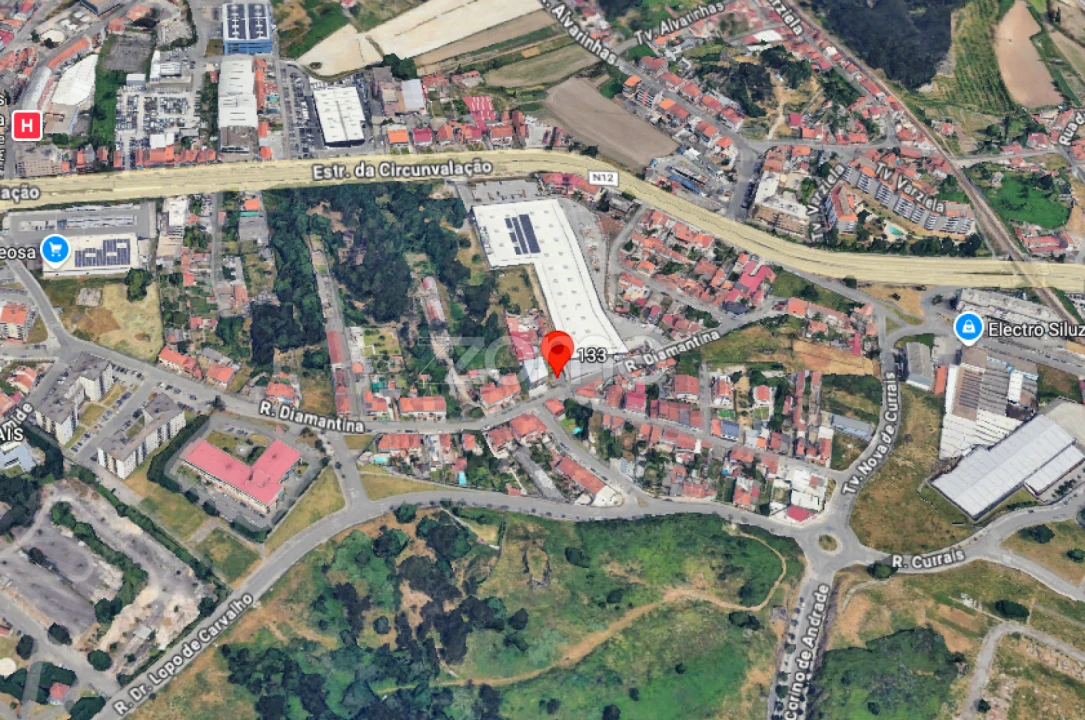 Moradia T6 para Venda em Paranhos Foto 14