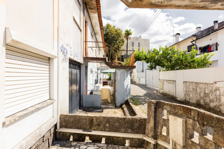 Moradia T8 para Venda em Real, Dume e Semelhe Foto 11