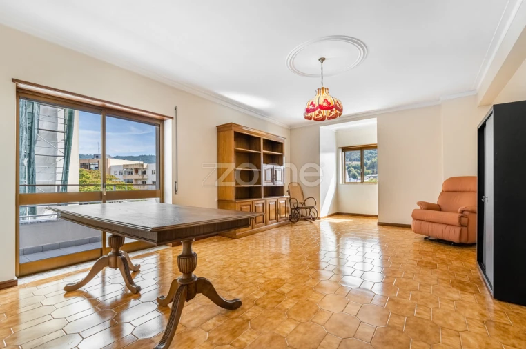 Apartamento T2 para Venda em Braga (São José de São Lázaro e São João do Souto) Foto 1