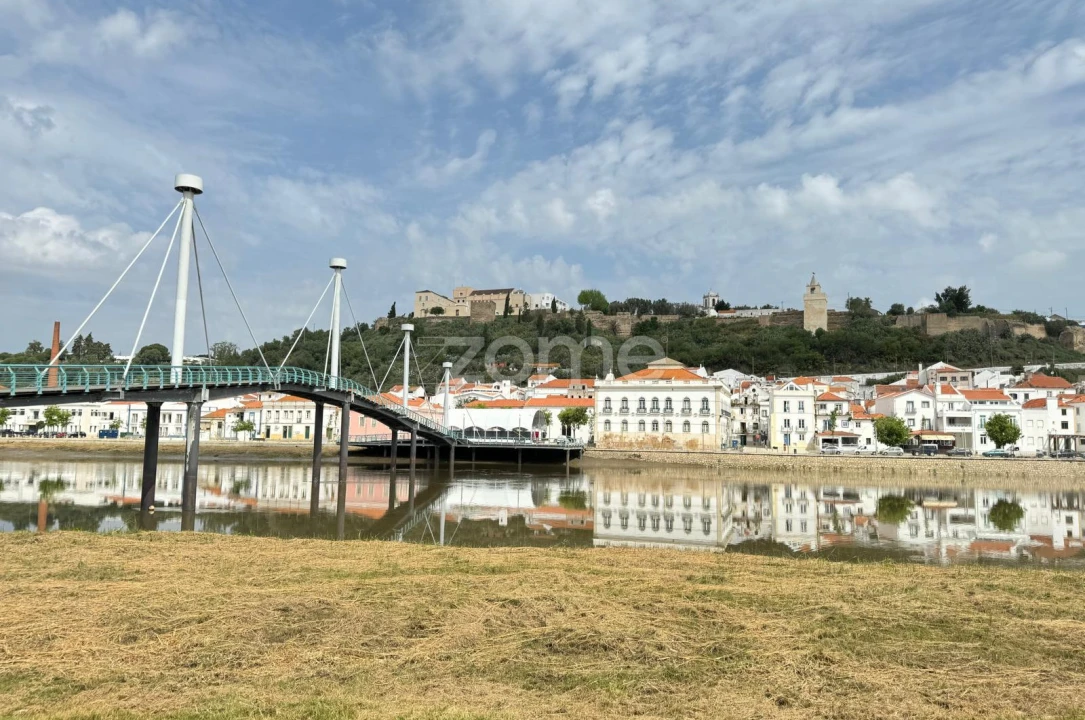 Terreno para Venda em Santa Maria do Castelo e Santiago e Santa Susana Foto 11