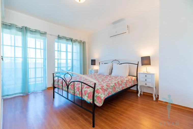 Moradia T2 para Venda em Alvor Foto 5