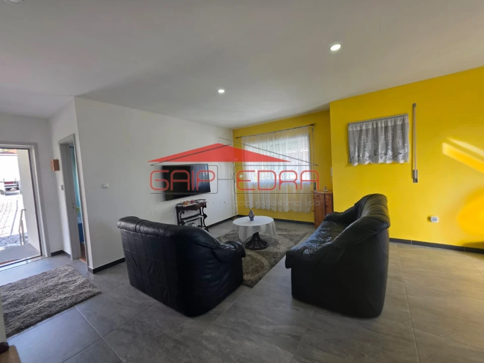 Moradia T4 para Venda em Lourosa Foto 5