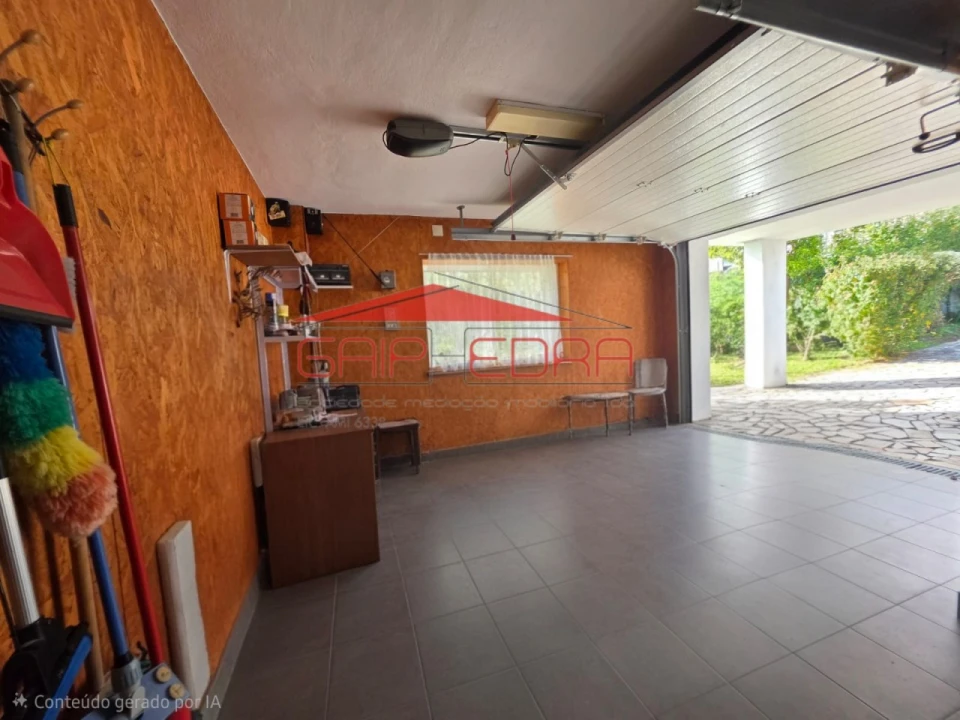 Moradia T4 para Venda em Lourosa Foto 23