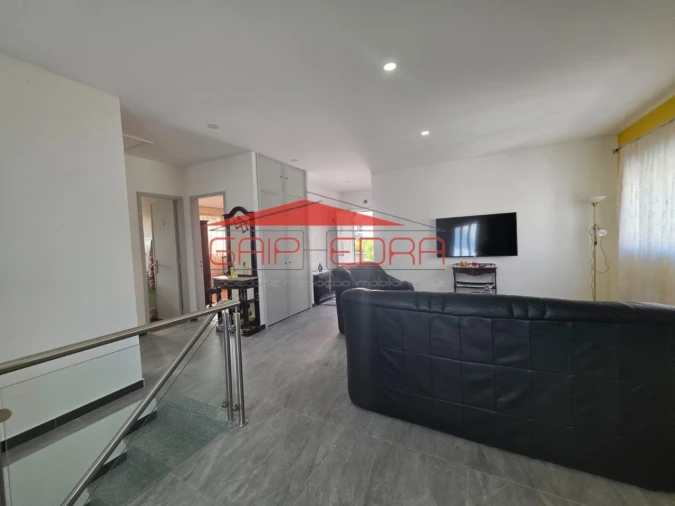 Moradia T4 para Venda em Lourosa Foto 8