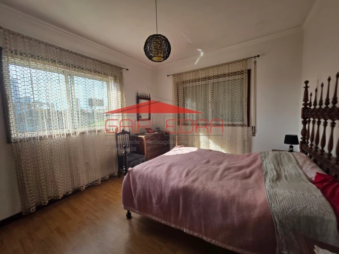 Moradia T4 para Venda em Lourosa Foto 17