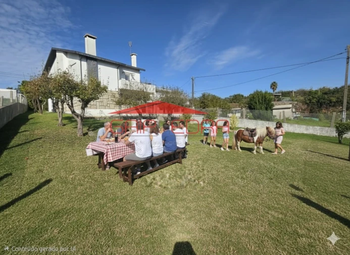 Moradia T4 para Venda em Lourosa Foto 1