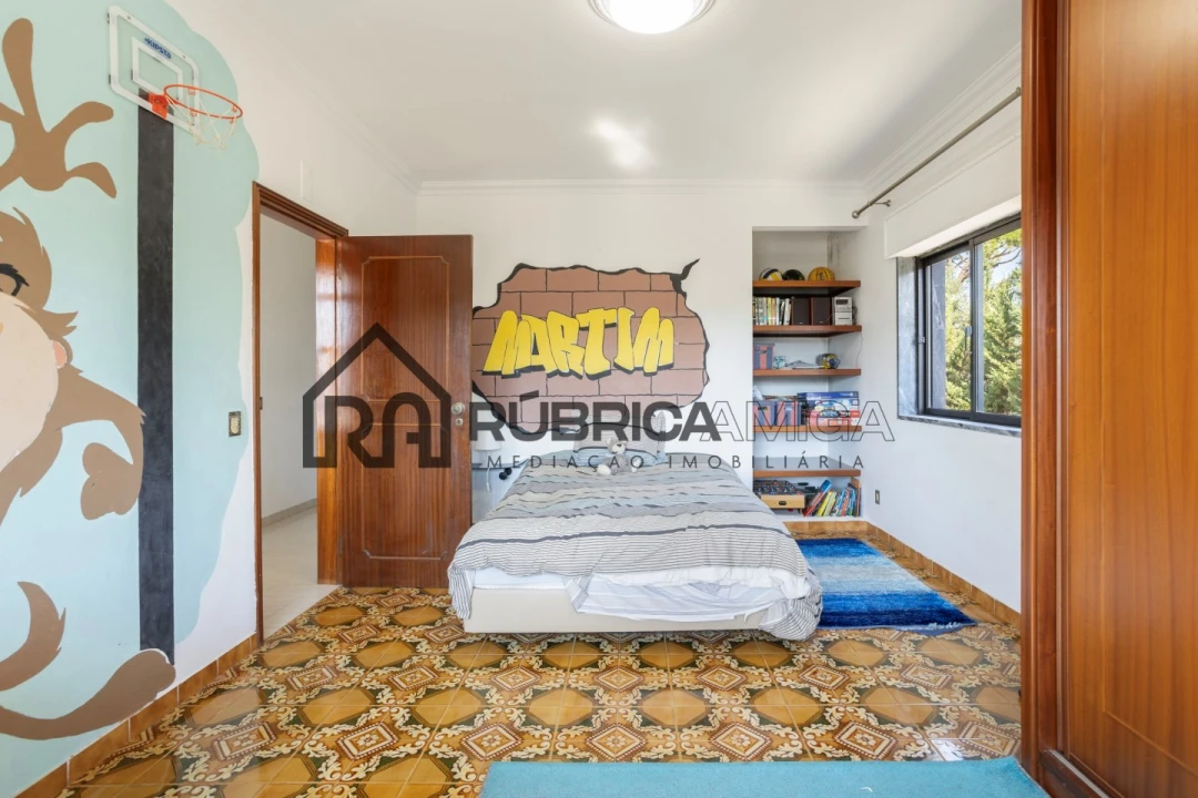 Moradia T7 para Venda em Quarteira Foto 33