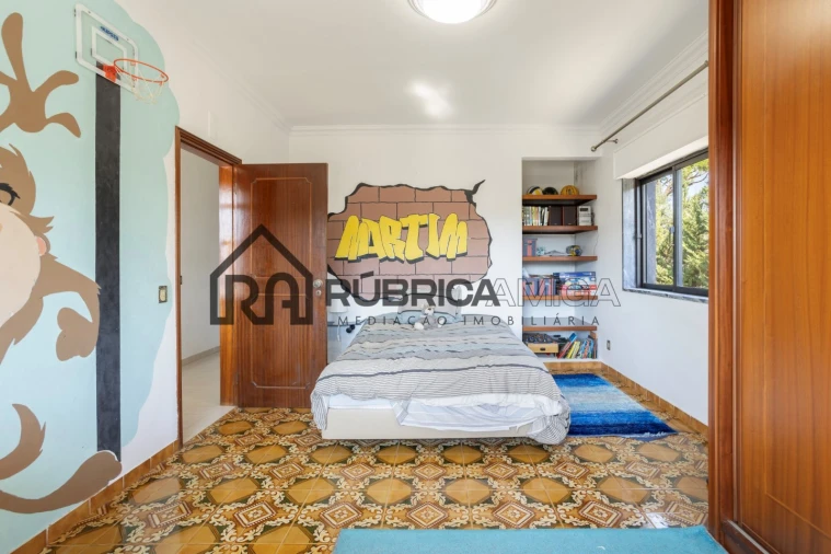 Moradia T7 para Venda em Quarteira Foto 33