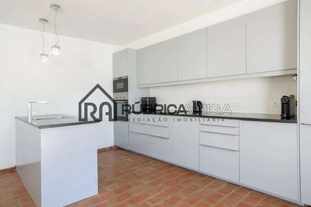 Moradia T3 para Venda em Salir Foto 11