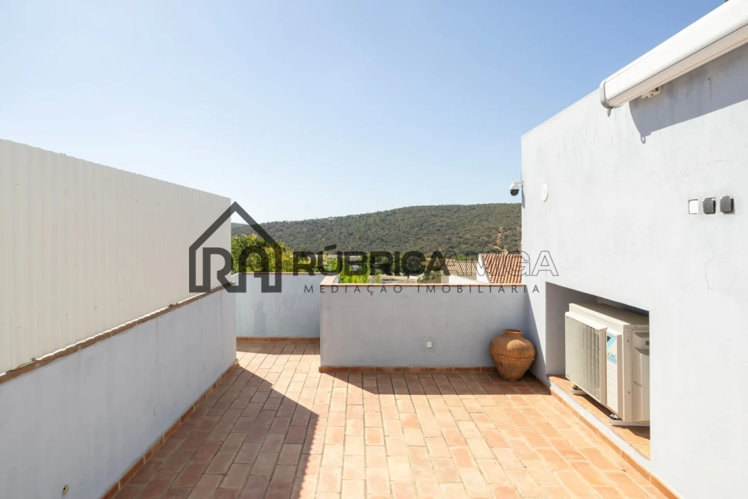 Moradia T3 para Venda em Salir Foto 22