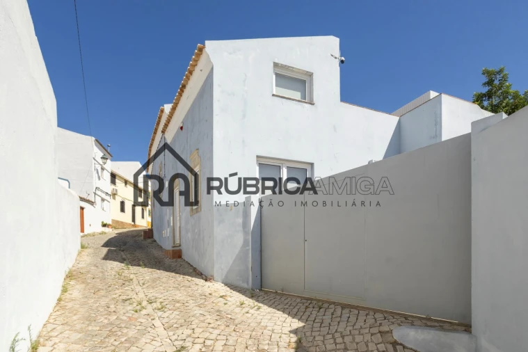 Moradia T3 para Venda em Salir Foto 3