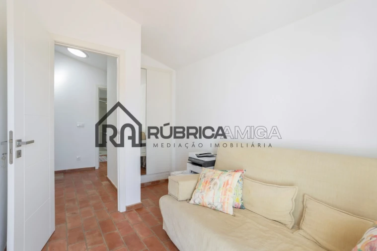 Moradia T3 para Venda em Salir Foto 17