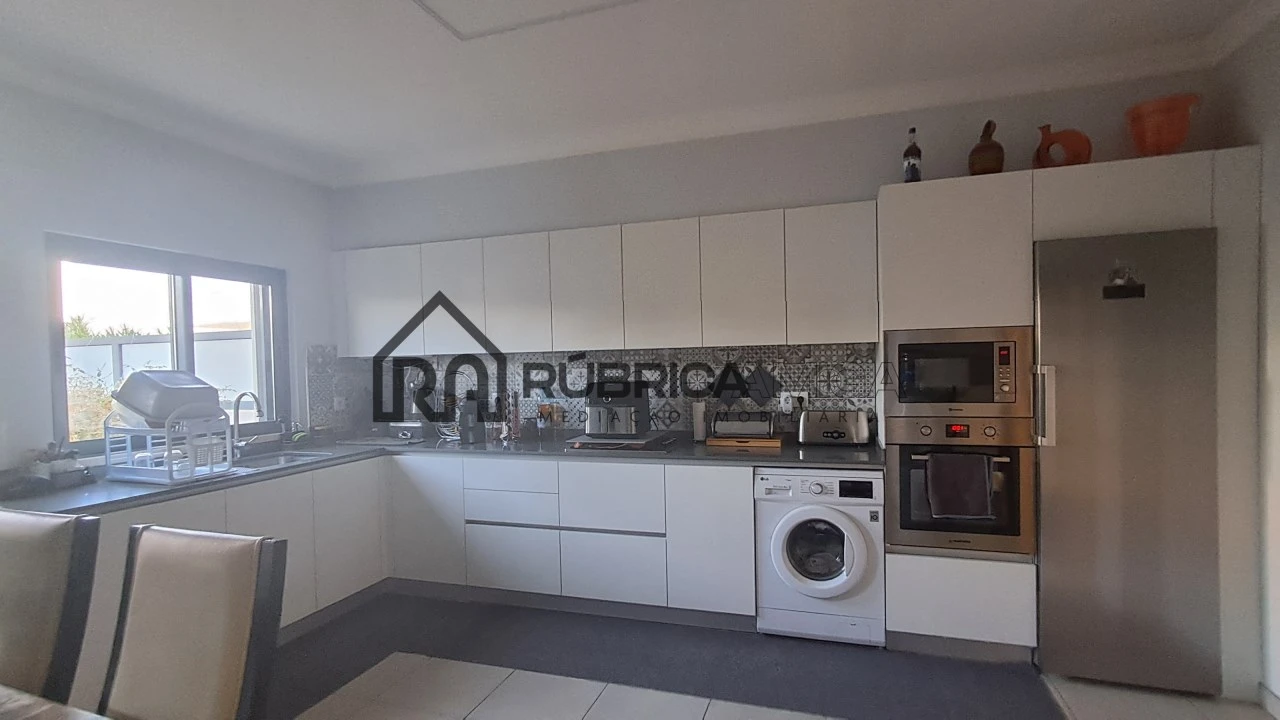 Moradia T3 para Venda em Salir Foto 15