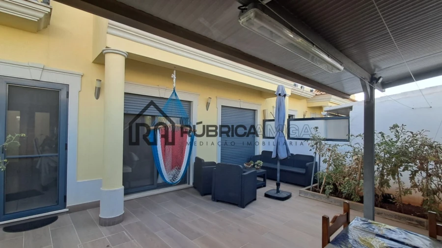 Moradia T3 para Venda em Salir Foto 19