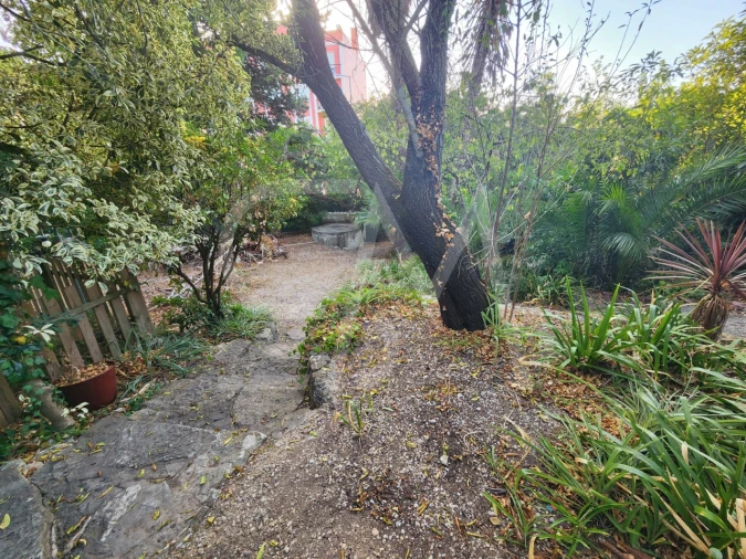 Terreno para Venda em Carcavelos e Parede Foto 2