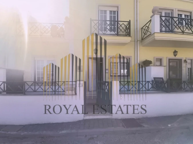 Apartamento T2 para Venda em Ferrel Foto 1