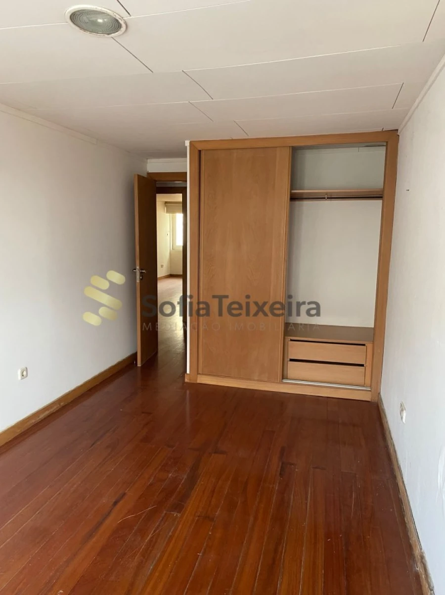 Apartamento para Venda em Penafiel Foto 8