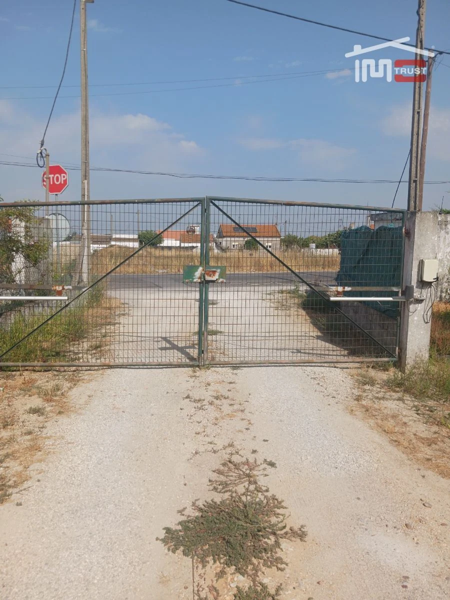 Terreno Misto para Venda em Pinhal Novo Foto 18