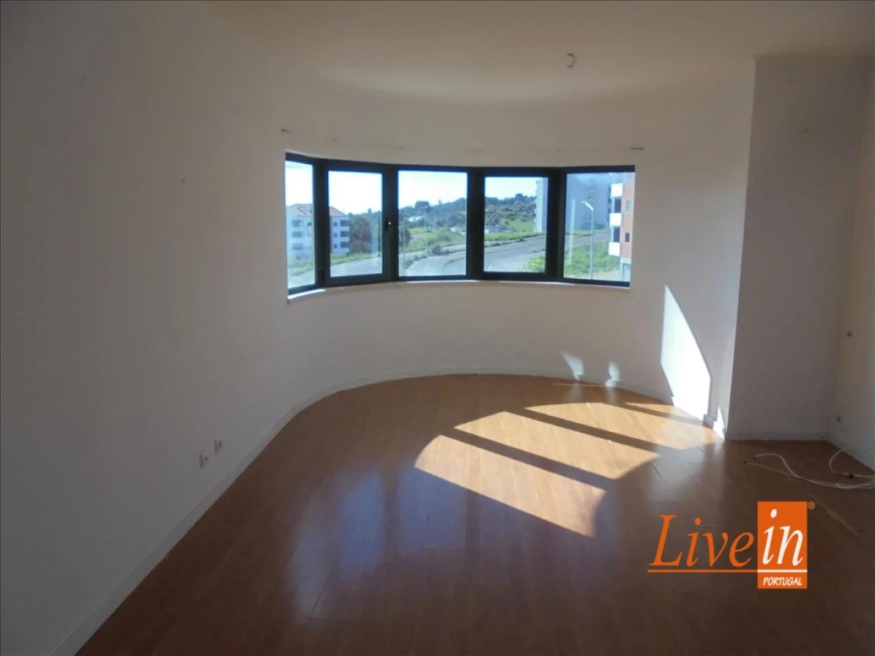 Apartamento T3 para Venda em Aldeia Galega da Merceana e Aldeia Gavinha Foto 2