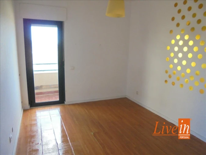 Apartamento T3 para Venda em Aldeia Galega da Merceana e Aldeia Gavinha Foto 6